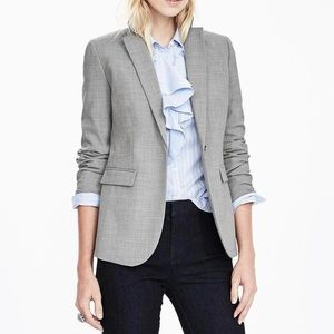 NWT- BANANA REPUBLIC GRAY PLAID CLASSIC FIT BUTTON FRONT BLAZER JACKET